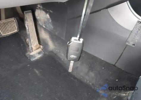 2015 Kia Optima Lx from USA, damaged, VIN 5XXGM4A79FG482108